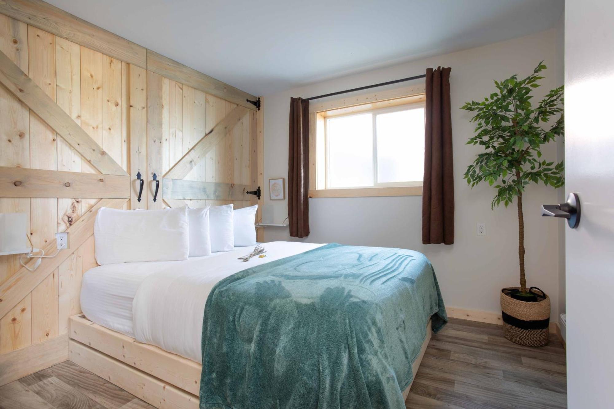 The Valley View Cabins And Event Center Крестън Екстериор снимка