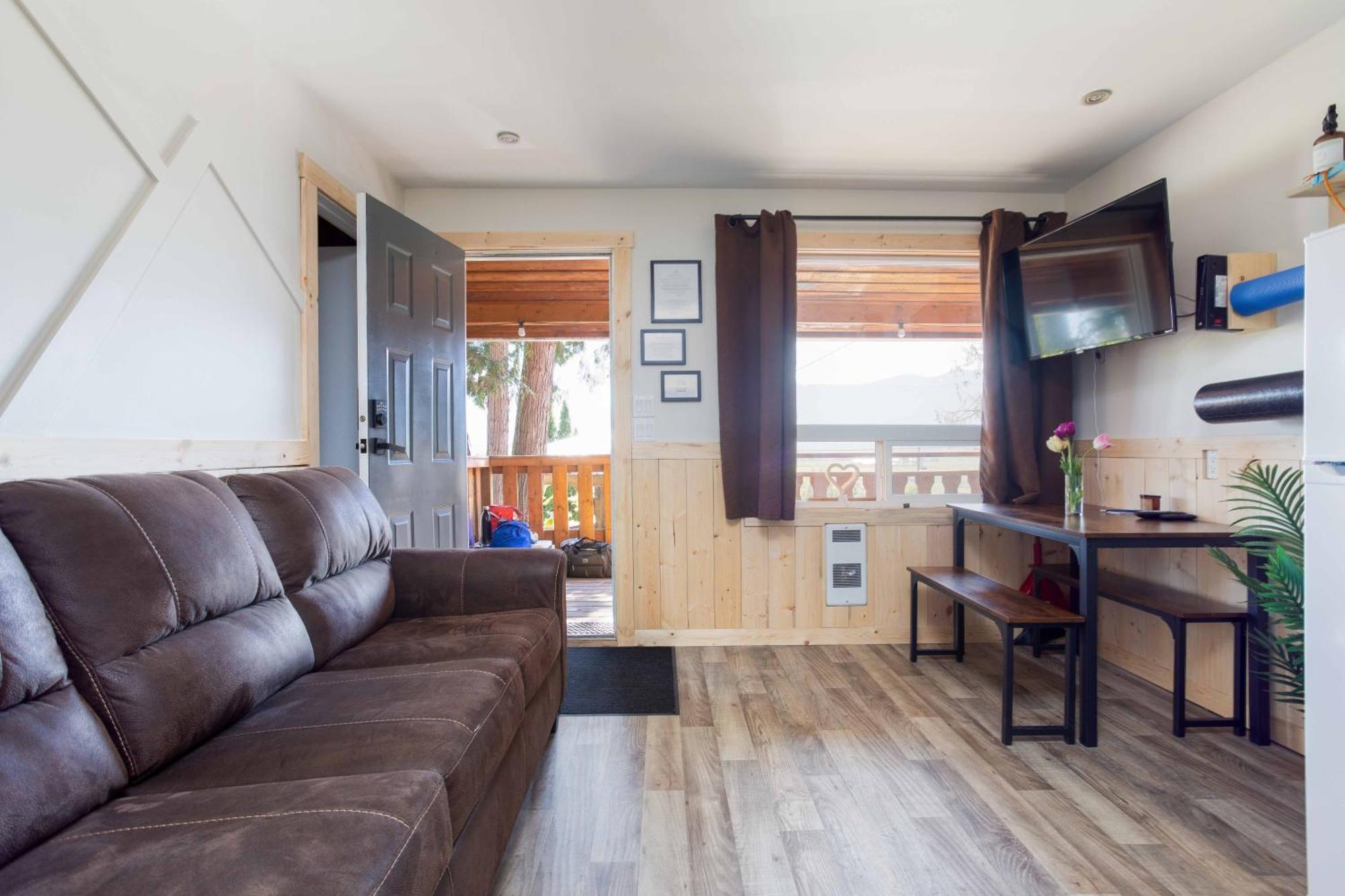The Valley View Cabins And Event Center Крестън Екстериор снимка