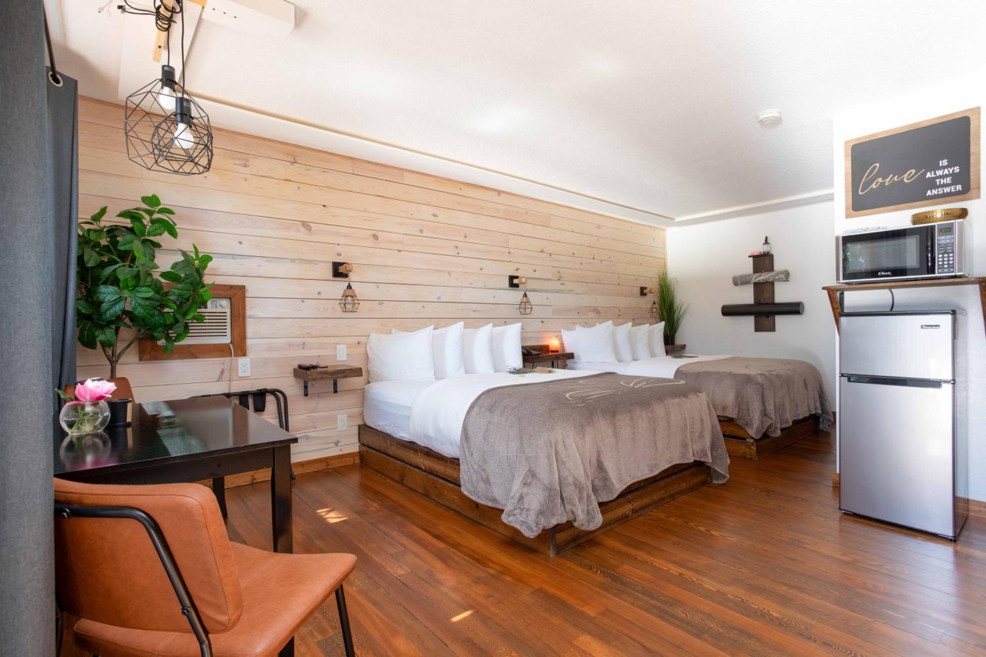 The Valley View Cabins And Event Center Крестън Екстериор снимка