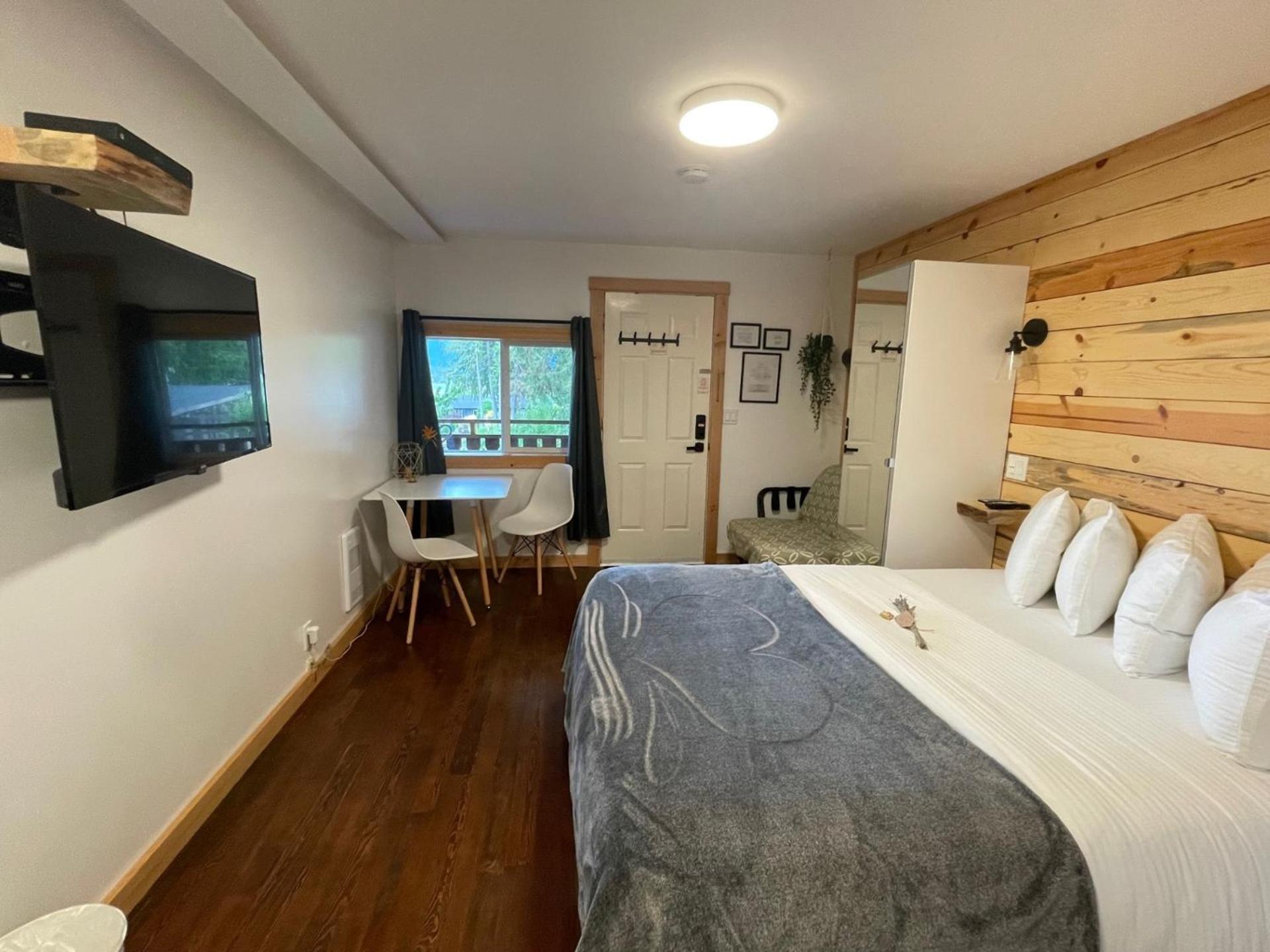 The Valley View Cabins And Event Center Крестън Екстериор снимка